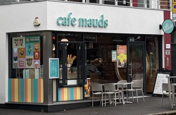 Cafe Mauds