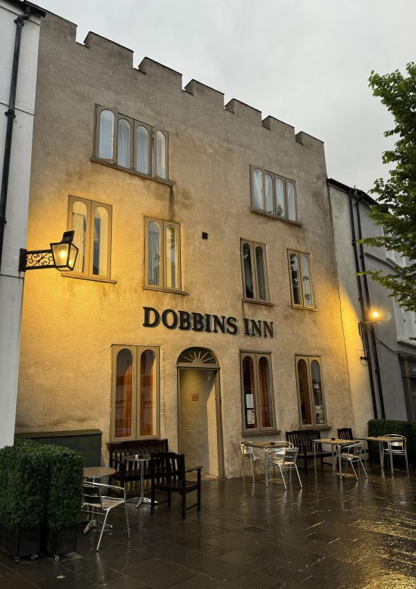 Dobbin's Inn Hotel
